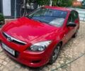 Красный Хендай i30, объемом двигателя 1.4 л и пробегом 240 тыс. км за 5500 $, фото 1 на Automoto.ua