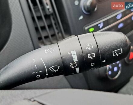 Хендай i30 2009 в Умани на Automoto.ua Красный Хендай i30, объемом двигателя 0 л и пробегом 139 тыс. км за 5850 $, фото 67 на Automoto.ua
