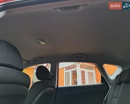 Хендай i30 2009 в Умани на Automoto.ua Красный Хендай i30, объемом двигателя 0 л и пробегом 139 тыс. км за 5850 $, фото 91 на Automoto.ua