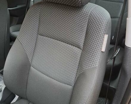Хендай i30 2009 в Умани на Automoto.ua Красный Хендай i30, объемом двигателя 0 л и пробегом 139 тыс. км за 5850 $, фото 61 на Automoto.ua