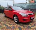 Хендай i30 2009 в Умани на Automoto.ua Красный Хендай i30, объемом двигателя 0 л и пробегом 139 тыс. км за 5850 $, фото 130 на Automoto.ua
