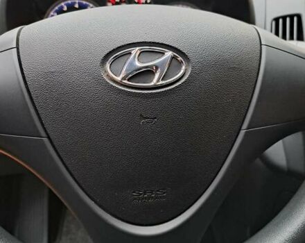 Хендай i30 2009 в Умани на Automoto.ua Красный Хендай i30, объемом двигателя 0 л и пробегом 139 тыс. км за 5850 $, фото 66 на Automoto.ua