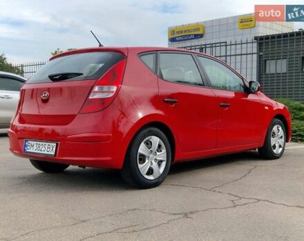 Красный Хендай i30, объемом двигателя 1.4 л и пробегом 201 тыс. км за 6500 $, фото 10 на Automoto.ua