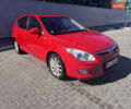 Красный Хендай i30, объемом двигателя 1.6 л и пробегом 159 тыс. км за 7399 $, фото 1 на Automoto.ua