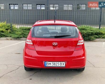 Красный Хендай i30, объемом двигателя 1.4 л и пробегом 201 тыс. км за 6500 $, фото 15 на Automoto.ua