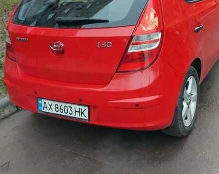 Красный Хендай i30, объемом двигателя 1.4 л и пробегом 235 тыс. км за 5099 $, фото 2 на Automoto.ua