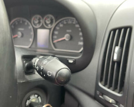 Красный Хендай i30, объемом двигателя 1.59 л и пробегом 195 тыс. км за 7200 $, фото 40 на Automoto.ua