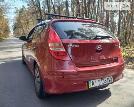 Червоний Хендай i30, об'ємом двигуна 1.6 л та пробігом 160 тис. км за 7600 $, фото 5 на Automoto.ua