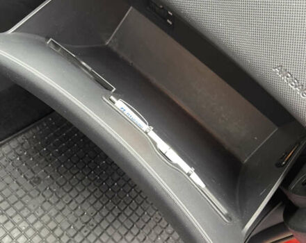 Красный Хендай i30, объемом двигателя 1.59 л и пробегом 195 тыс. км за 7200 $, фото 28 на Automoto.ua