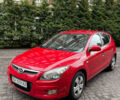 Красный Хендай i30, объемом двигателя 1.59 л и пробегом 195 тыс. км за 7200 $, фото 1 на Automoto.ua