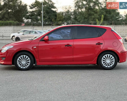 Красный Хендай i30, объемом двигателя 1.59 л и пробегом 165 тыс. км за 6950 $, фото 5 на Automoto.ua