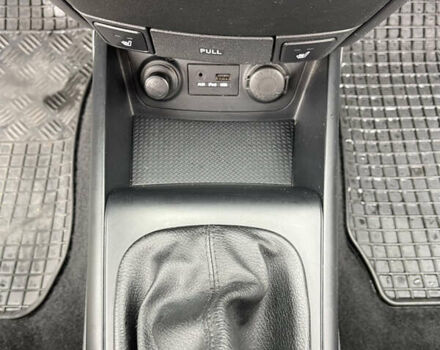 Красный Хендай i30, объемом двигателя 1.59 л и пробегом 195 тыс. км за 7200 $, фото 53 на Automoto.ua