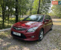 Красный Хендай i30, объемом двигателя 1.6 л и пробегом 225 тыс. км за 6100 $, фото 1 на Automoto.ua