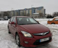 Красный Хендай i30, объемом двигателя 1.58 л и пробегом 201 тыс. км за 5500 $, фото 1 на Automoto.ua