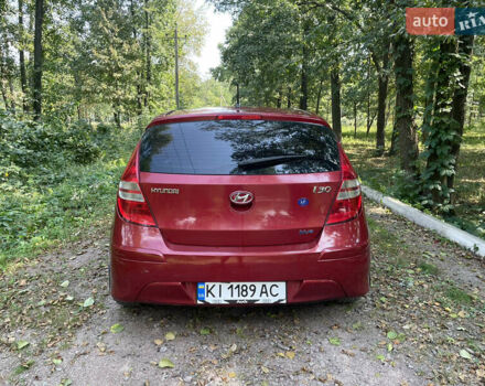 Красный Хендай i30, объемом двигателя 1.6 л и пробегом 225 тыс. км за 6100 $, фото 13 на Automoto.ua