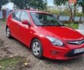 Красный Хендай i30, объемом двигателя 1.58 л и пробегом 112 тыс. км за 8700 $, фото 1 на Automoto.ua
