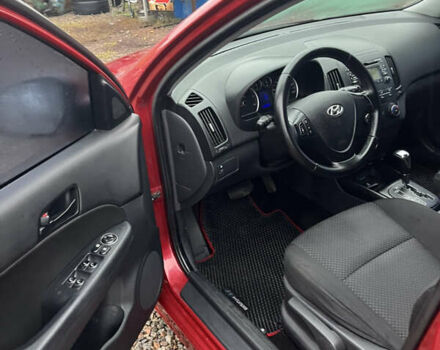 Красный Хендай i30, объемом двигателя 1.58 л и пробегом 167 тыс. км за 7950 $, фото 7 на Automoto.ua