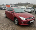 Красный Хендай i30, объемом двигателя 1.58 л и пробегом 167 тыс. км за 7950 $, фото 1 на Automoto.ua