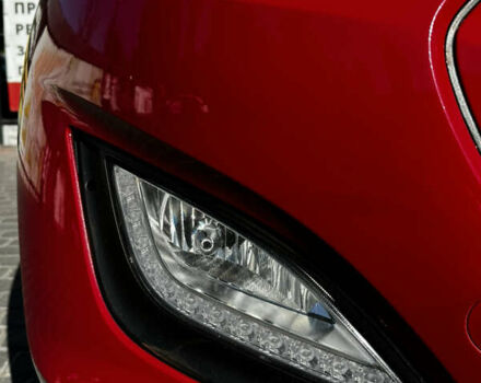 Красный Хендай i30, объемом двигателя 1.59 л и пробегом 182 тыс. км за 9200 $, фото 8 на Automoto.ua