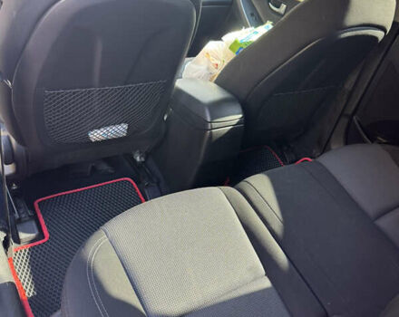 Червоний Хендай i30, об'ємом двигуна 1.59 л та пробігом 61 тис. км за 13000 $, фото 15 на Automoto.ua