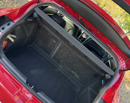 Червоний Хендай i30, об'ємом двигуна 1.4 л та пробігом 70 тис. км за 12500 $, фото 10 на Automoto.ua