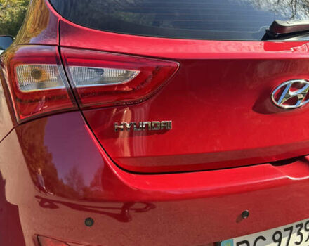 Червоний Хендай i30, об'ємом двигуна 1.59 л та пробігом 61 тис. км за 13000 $, фото 10 на Automoto.ua