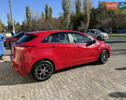 Червоний Хендай i30, об'ємом двигуна 1.4 л та пробігом 70 тис. км за 12500 $, фото 15 на Automoto.ua