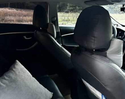 Красный Хендай i30, объемом двигателя 1.59 л и пробегом 182 тыс. км за 9200 $, фото 33 на Automoto.ua