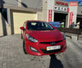 Червоний Хендай i30, об'ємом двигуна 1.4 л та пробігом 70 тис. км за 12500 $, фото 4 на Automoto.ua