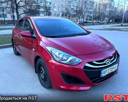 Красный Хендай i30, объемом двигателя 1.6 л и пробегом 162 тыс. км за 8500 $, фото 6 на Automoto.ua