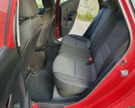 Красный Хендай i30, объемом двигателя 1.4 л и пробегом 177 тыс. км за 6650 $, фото 5 на Automoto.ua