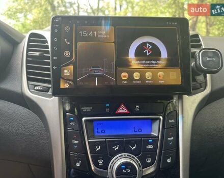 Красный Хендай i30, объемом двигателя 1.59 л и пробегом 100 тыс. км за 8200 $, фото 9 на Automoto.ua