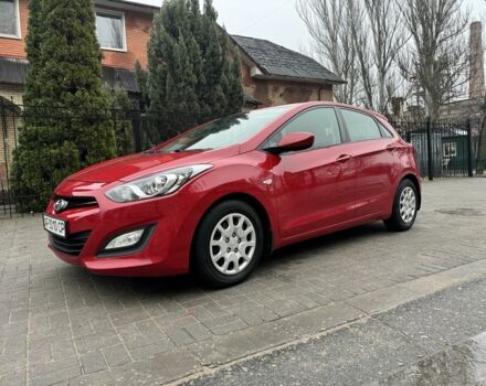 Червоний Хендай i30, об'ємом двигуна 1.4 л та пробігом 72 тис. км за 7800 $, фото 3 на Automoto.ua