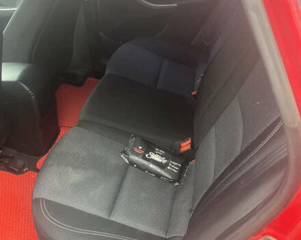 Червоний Хендай i30, об'ємом двигуна 1.6 л та пробігом 140 тис. км за 6500 $, фото 3 на Automoto.ua