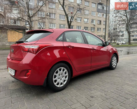 Червоний Хендай i30, об'ємом двигуна 1.4 л та пробігом 72 тис. км за 7800 $, фото 7 на Automoto.ua