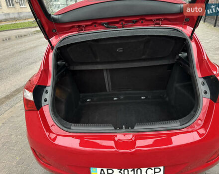 Червоний Хендай i30, об'ємом двигуна 1.4 л та пробігом 72 тис. км за 7800 $, фото 16 на Automoto.ua