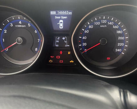 Червоний Хендай i30, об'ємом двигуна 1.6 л та пробігом 140 тис. км за 6500 $, фото 5 на Automoto.ua