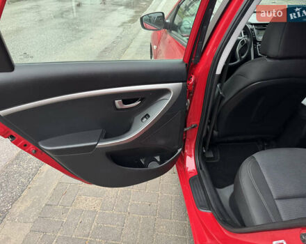 Червоний Хендай i30, об'ємом двигуна 1.4 л та пробігом 72 тис. км за 7800 $, фото 25 на Automoto.ua