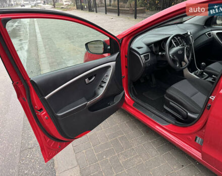 Червоний Хендай i30, об'ємом двигуна 1.4 л та пробігом 72 тис. км за 7800 $, фото 21 на Automoto.ua