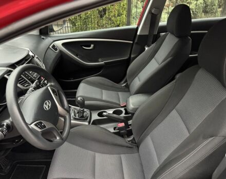 Червоний Хендай i30, об'ємом двигуна 1.4 л та пробігом 72 тис. км за 7800 $, фото 22 на Automoto.ua