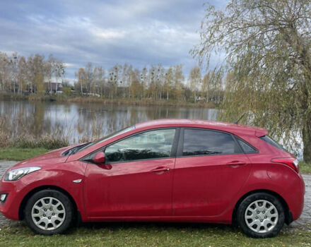 Хендай i30 2013 в Емильчином на Automoto.ua Красный Хендай i30, объемом двигателя 1.4 л и пробегом 85 тыс. км за 8200 $, фото 3 на Automoto.ua