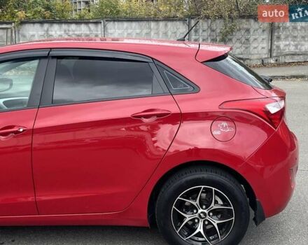 Хендай i30 2013 в Киеве на Automoto.ua Красный Хендай i30, объемом двигателя 1.4 л и пробегом 122 тыс. км за 9790 $, фото 8 на Automoto.ua