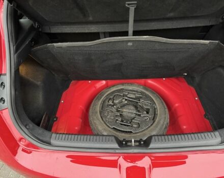 Червоний Хендай i30, об'ємом двигуна 1.4 л та пробігом 72 тис. км за 7800 $, фото 21 на Automoto.ua