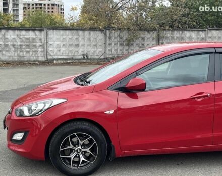 Хендай i30 2013 в Киеве на Automoto.ua Красный Хендай i30, объемом двигателя 1.4 л и пробегом 122 тыс. км за 9790 $, фото 8 на Automoto.ua