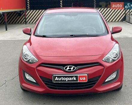 Хендай i30 2013 в Киеве на Automoto.ua Красный Хендай i30, объемом двигателя 1.4 л и пробегом 122 тыс. км за 9790 $, фото 1 на Automoto.ua