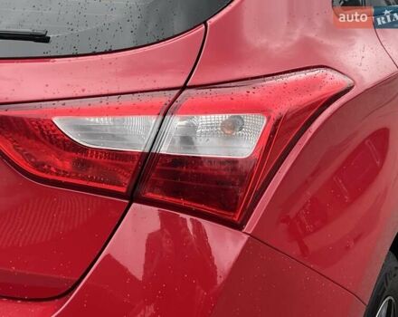 Хендай i30 2013 в Киеве на Automoto.ua Красный Хендай i30, объемом двигателя 1.4 л и пробегом 122 тыс. км за 9790 $, фото 28 на Automoto.ua
