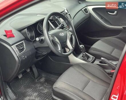 Хендай i30 2013 в Киеве на Automoto.ua Красный Хендай i30, объемом двигателя 1.4 л и пробегом 122 тыс. км за 9790 $, фото 10 на Automoto.ua