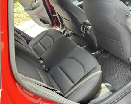 Хендай i30 2017 в Броварах на Automoto.ua Красный Хендай i30, объемом двигателя 1.6 л и пробегом 112 тыс. км за 13999 $, фото 12 на Automoto.ua