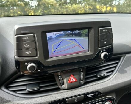 Хендай i30 2017 в Броварах на Automoto.ua Красный Хендай i30, объемом двигателя 1.6 л и пробегом 112 тыс. км за 13999 $, фото 13 на Automoto.ua