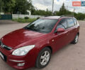 Красный Хендай i30, объемом двигателя 1.58 л и пробегом 200 тыс. км за 4100 $, фото 4 на Automoto.ua